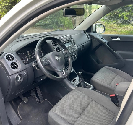 Volkswagen Tiguan cena 33900 przebieg: 172000, rok produkcji 2012 z Leszno małe 191